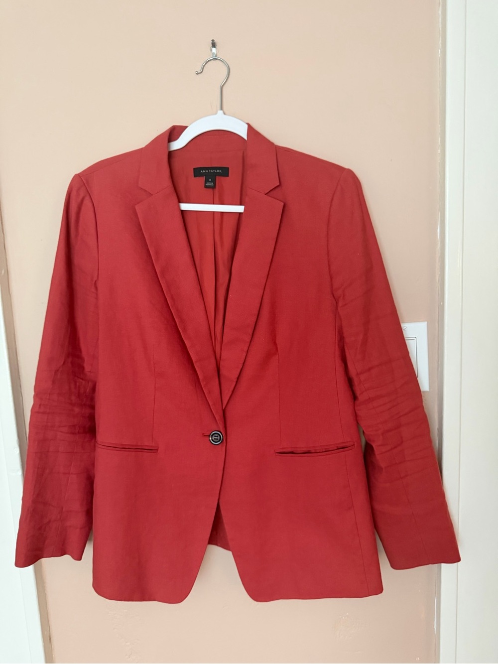 ☀️ Ann Taylor Terracotta Single-Button Blazer—linen (54%) and cotton (45%)